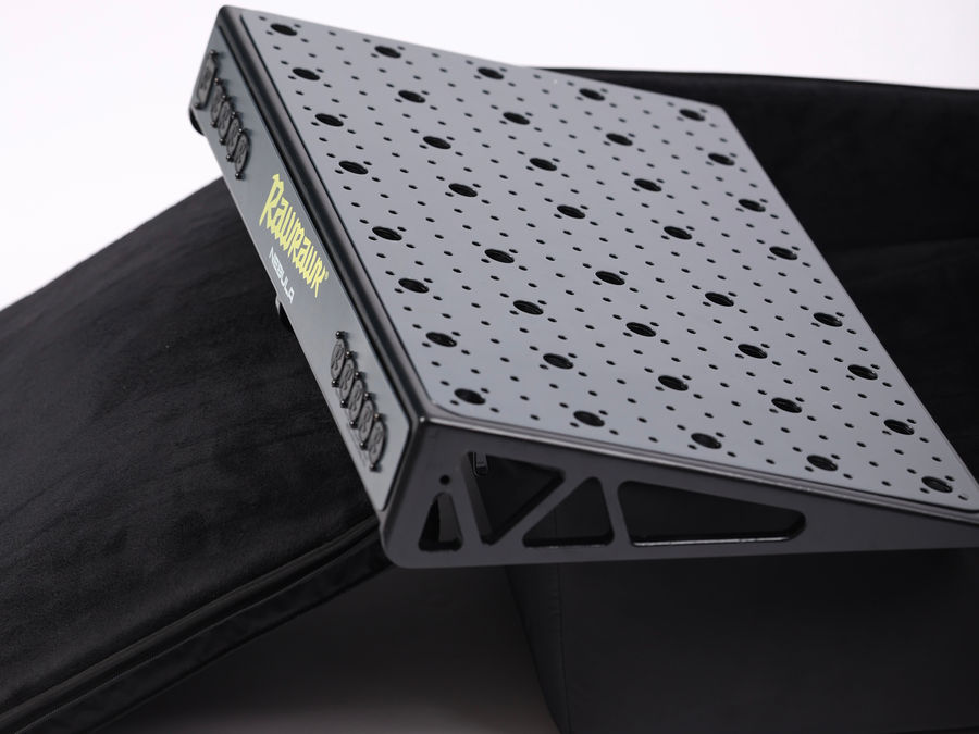 Nebula inclined surface and cable routing